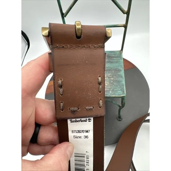 Men's Timberland NWT Brown Leather Belt Brass Buckle Size 36 - Picture 6 of 8